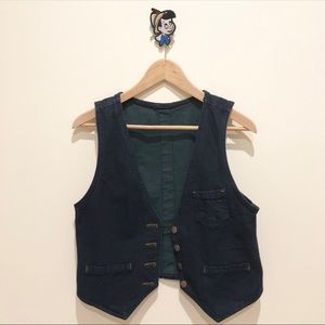 Button jean vest
